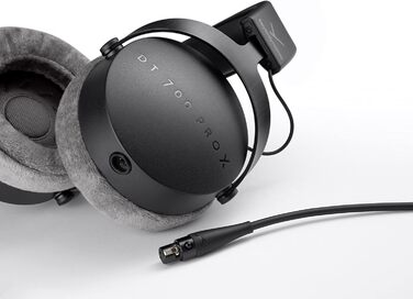 Студійні навушники beyerdynamic DT 700 PRO X з драйвером STELLAR.45 для запису та моніторингу