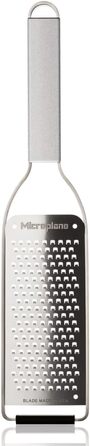 Мікроплан NEUE Professional Serie з грубою клинком | Професійна тертка з нержавіючої сталі | Ідеальна для сиру, овочів, горіхів, шоколаду, імбиру та часнику | Зроблено в США