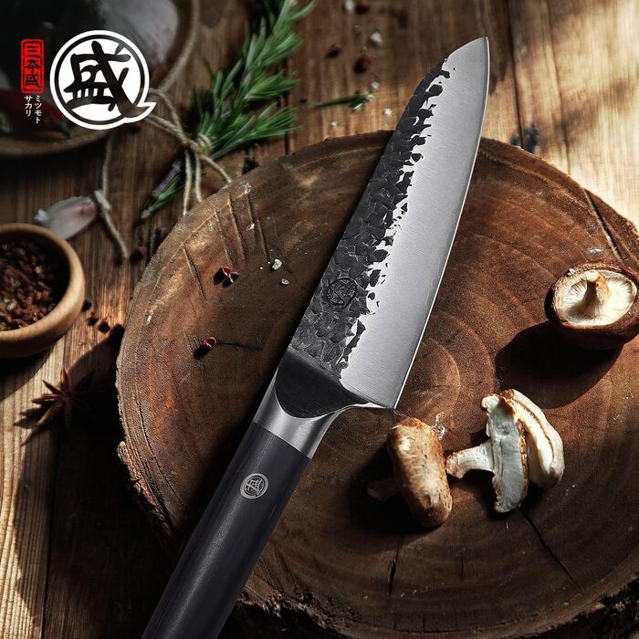 Японський ніж Santoku Mitsumoto Sakari 17 см, ручне ковадло, професійний (з ручкою з пакавуду)