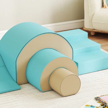 Набір з 5 м'яких ігрових модулів для малюків та дітей раннього віку. Виготовлені з піни та штучної шкіри, включають 5 креативних форм. Ідеальний для активних ігор у приміщенні: лазіння, повзання та розвиток. Колір: зелений.