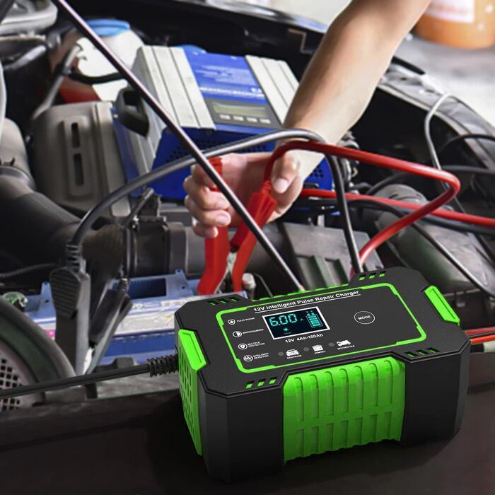 Зарядний пристрій для акумулятора 12V GREEN - автоматичний, інтелектуальний, з LCD, для авто, мото, газонокосарки, човна