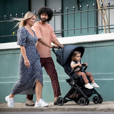 Дитяча коляска Maxi-Cosi Lara2 Essential Black, 0-4 роки, до 22 кг, легка та компактна, 3 положення для сну, складна