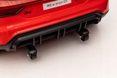 Дитячий електромобіль Audi E-Tron GT RS