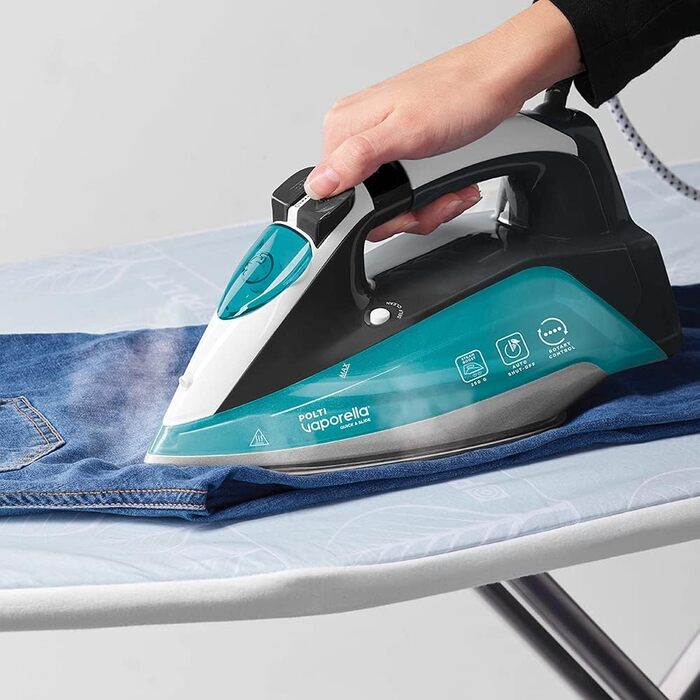 Відпарювач для одягу Polti Vaporella Quick&Slide Qs220 з цифровим дисплеєм та професійною підошвою Pro-Steam, 2400 Вт, 250 г/хв