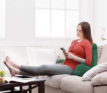 Подушка-крісло Clara Clark з підлокітниками для дітей та дорослих – преміум подушка з піною з пам'яті для перегляду телевізора та відпочинку – середнього розміру, колір хакі