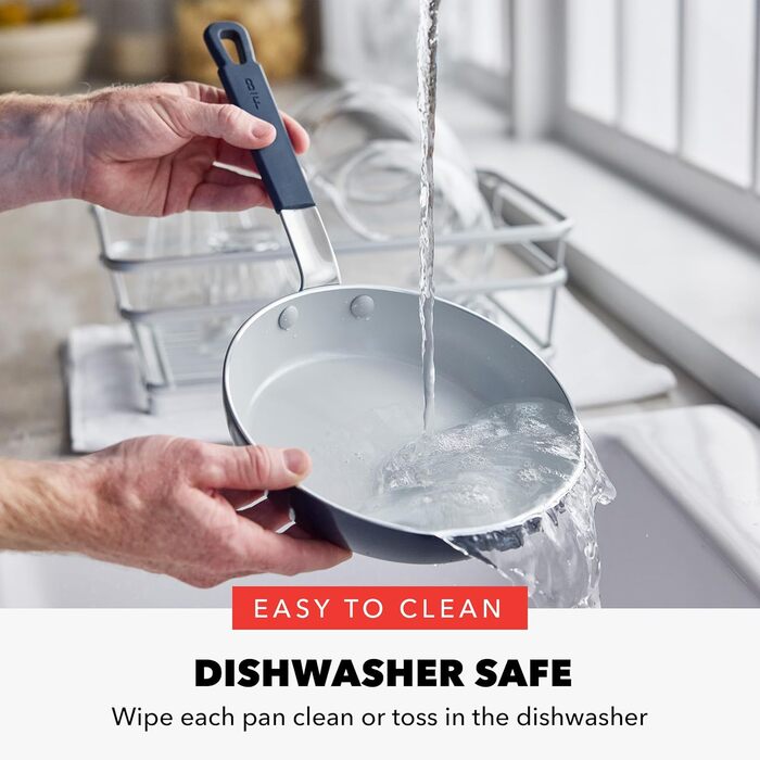 Набір сковорідок GreenPan x Bobby Flay, 20.3 см та 25.4 см, з антипригарним покриттям, без PFAS, кераміка з діамантами, для індукційних плит, силіконовий ручка, легко миються, сумісний з посудомийною машиною, 2 шт. (13 предметів), Marineblau