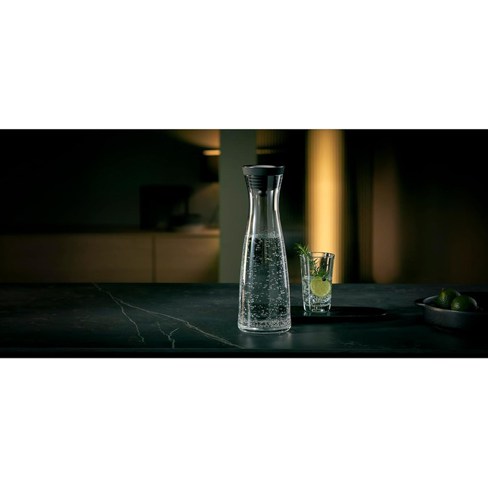 Скляна карафа WMF Basic 1,5 л з кришкою та ситом для льоду та фруктів