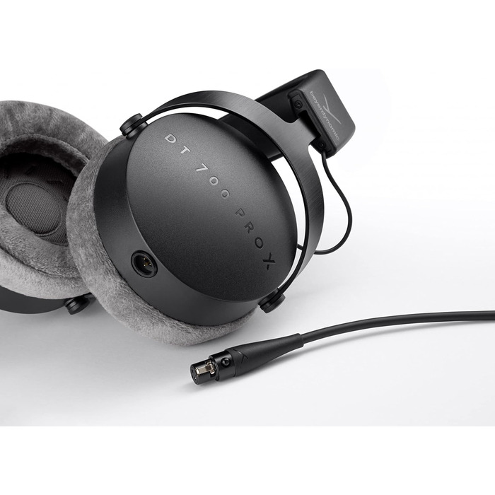 Студійні навушники beyerdynamic DT 700 PRO X з драйвером STELLAR.45 для запису та моніторингу