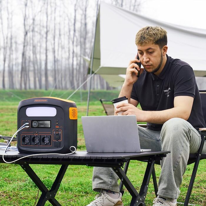 Портативна електростанція 1500W (3000W пікова потужність), 1102,5Wh LiMnFePO4 акумулятор, швидка зарядка за 90 хв, PD 100W, USB-C/AC/DC, сонячна панель, для кемпінгу, резервне живлення, на відкритому повітрі (Помаранчевий + Чорний)