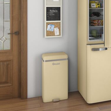 Сміттєве відро Swan Retro SWKA4500CN з автоматичним відкриванням, 45 л, метал, кремовий колір, вінтажний дизайн