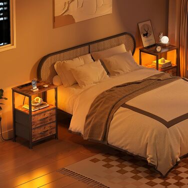 Набір з 2 тумбочок з LED-підсвічуванням та функцією зарядки, тумбочки з ящиком, 3 розетки AC та 2 USB-порти, для вітальні, спальні, вінтажний колір, 40x30x60 см