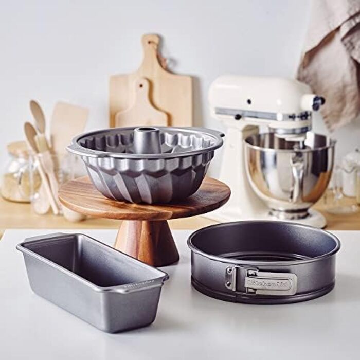 Набір форм для випічки KitchenAid з алюмінізованої сталі, 20см та 24см, антипригарне покриття без PFAS, для духовки, придатні для миття в посудомийній машині, сірий (3 шт.)