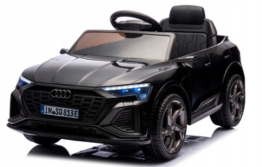 Дитячий електромобіль Audi SQ8 чорний — автомобіль на акумуляторі для дітей