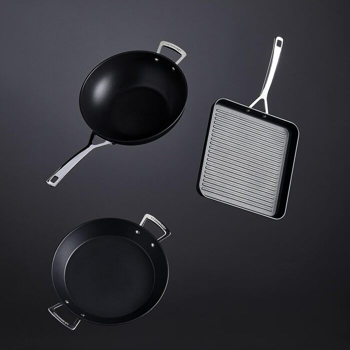 Сковорода-гриль Le Creuset з антипригарним покриттям, алюміній, 23 см, для всіх плит (вкл. індукційну), сіра/срібна