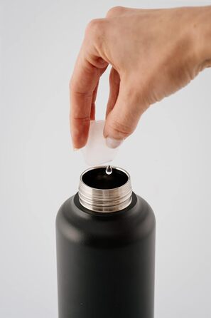 Ізольована пляшка для води EQUA Timeless з подвійними стінками, з нержавіючої сталі, 24 години холодної або до 12 годин гарячої, без бісфенолу А, герметична, міцна, багатофункціональна (600 мл, темна)