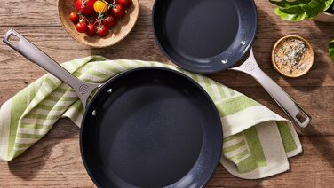 Набір сковорідок LE CREUSET 2 шт. з керамічним покриттям 20/26 см