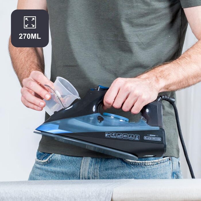 Праска Black+Decker BXIR2606E: 2600W, керамічна підошва, 150 г/хв, антикальк, вертикальне прасування