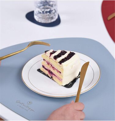 Набір підтарілок та підставки під склянку (6 шт.) з екошкіри, трикутної та овальної форми, бежевого кольору. Водостійкі, маслостійкі, термостійкі, з антиковзким покриттям.