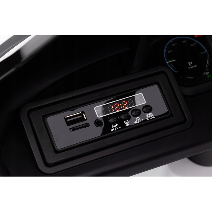 Дитячий електромобіль Audi E-Tron GT RS