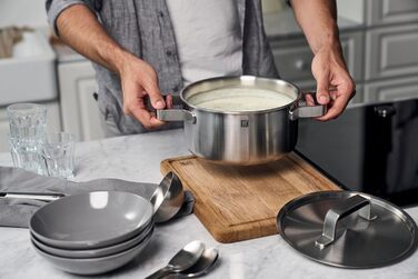 Набір посуду ZWILLING PURE, 5 предметів, з нержавіючої сталі 18/10, керамічне покриття, Stay-Cool ручки, придатний для миття в посудомийній машині (срібний)