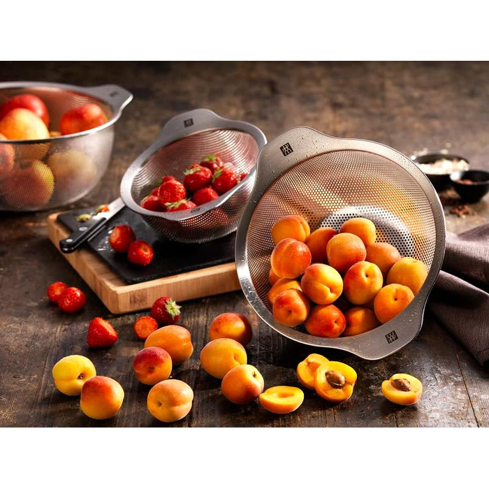 Набір Zwilling Spices: ступка з товкачиком (граніт, 11 см) та сито (нержавіюча сталь, 16 см)