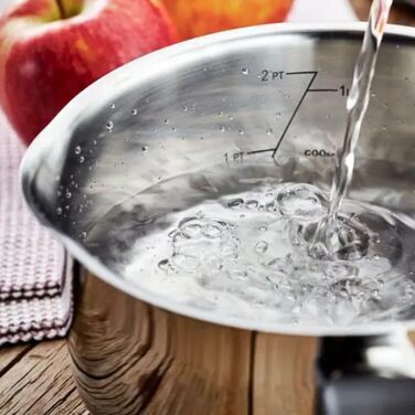 Набір каструль Judge Vista з нержавіючої сталі, 16/18/20 см, з кришкою-ситом та антипригарним покриттям, для індукційних плит, придатний для духовки