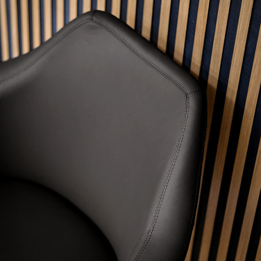 Крісло офісне / крісло для відпочинку ARTEMIA, штучна шкіра, чорний колір, hjh OFFICE