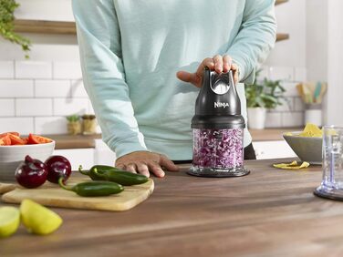 Електричний подрібнювач Ninja Express Chop Mini NJ1002EUBK – подрібнювач зелені та овочів, чорний