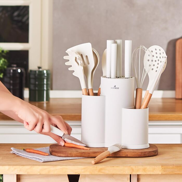 Набір ножів Karaca Gusto 12 шт. з дощечкою та кухонними аксесуарами. Ножі з нержавіючої сталі, ергономічні ручки. Колір: кремовий