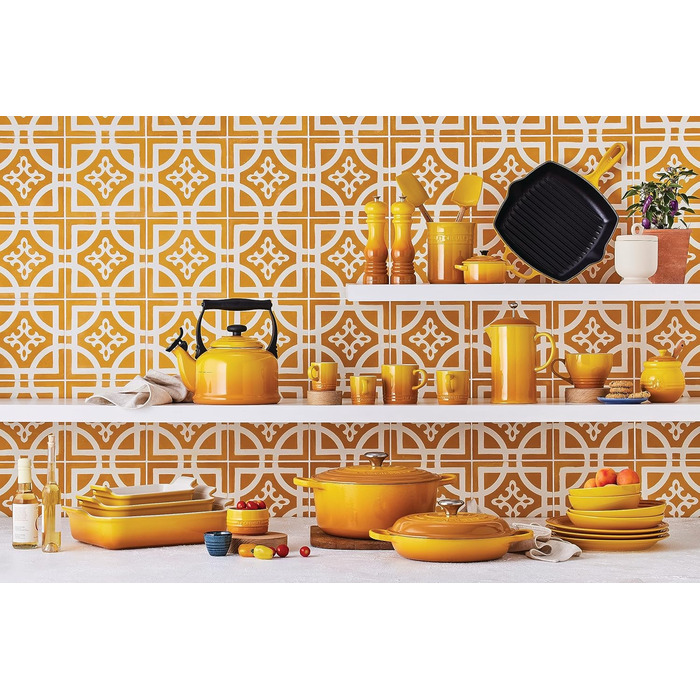 Le Creuset Signature Чавунний горщик для приготування їжі, Ø 30 см, 3.5 л, Nectar