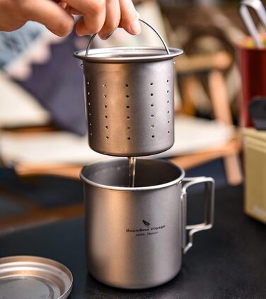 iBasingo чашка Titan 420мл з ситечком для чаю та кришкою. Легка туристична чашка з фільтром, для кемпінгу, подорожей, пікніків. Модель Ti3054D