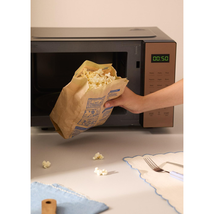 Мікрохвильова піч з грилем Microwave Studio Mokka, 20 л, ретро-стиль, 900 Вт, LCD-дисплей