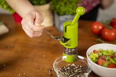 Мельниця для солі та перцю Kuhn Rikon Ratchet, ручна, з регульованим керамічним млинком (зелена)