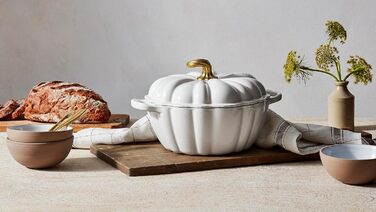 Кокотниця Le Creuset Figurale Kürbis, емальоване чавун, 4 л, білий колір з мідним ручками
