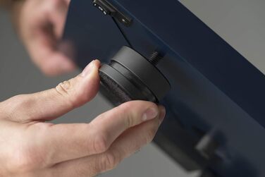 Програвач вінілу Pro-Ject Debut Carbon EVO з карбоновим тонармом, електронним перемиканням швидкостей та картриджем Ortofon 2M Red, натуральний горіх
