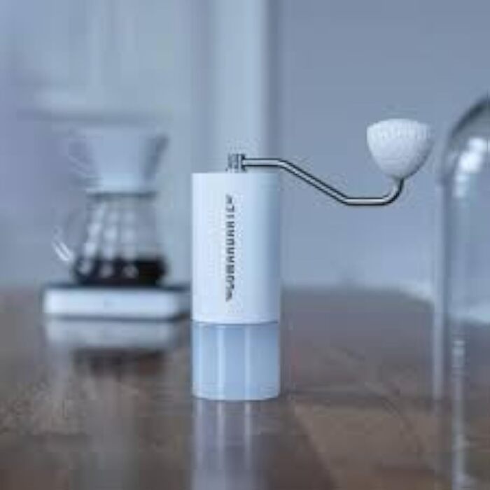 Comandante C40 MK4 кавомолка горіхова (снігобіла)