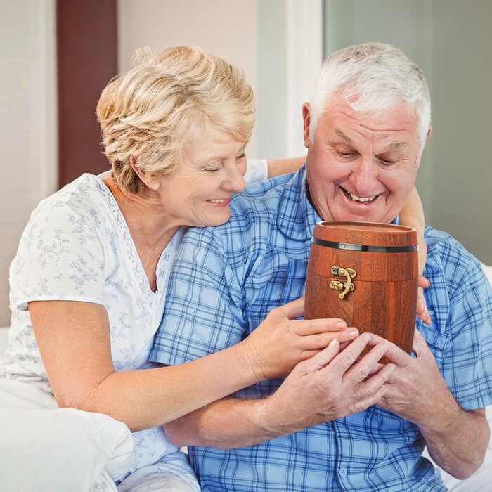 Пивний келих LIGHTEN LIFE 450 мл в дерев'яній подарунковій коробці, 1966 рік народження - ідеальний подарунок для чоловіка, тата, чоловіка на 60 років