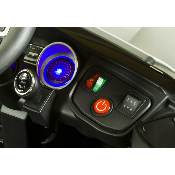 Дитячий електромобіль Mercedes GLC 63S 4x4 з пультом керування, м'якими колесами EVA, шкіряним сидінням та USB