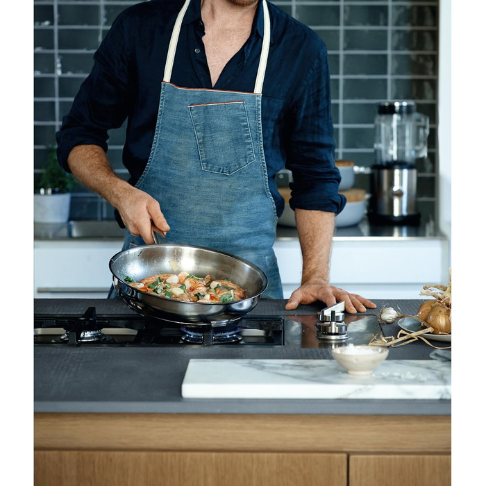 Пан з нержавіючої сталі WMF Profi 28 см, індукційна, без антипригарного покриття, Cromargan, для духовки