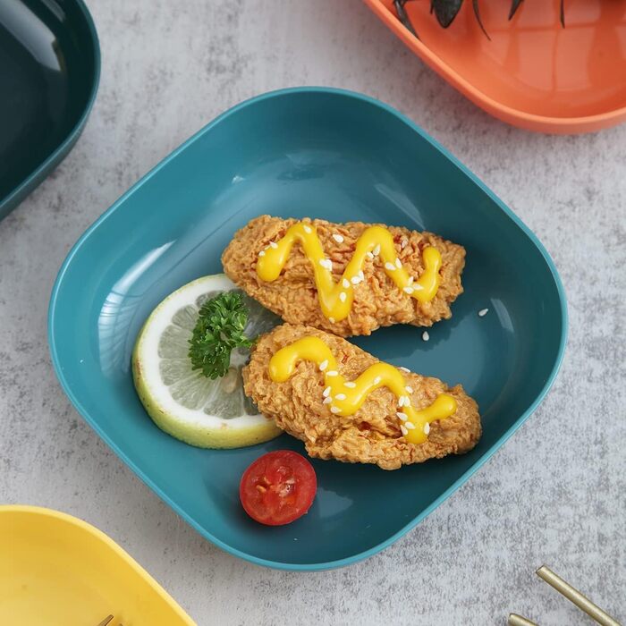 Набір посуду Kyraton з пластику 20 предметів: тарілки, чашки, миски. Небиткий, легкий, для кемпінгу. Безпечний для миття в посудомийній машині. Сервіз на 4 особи. Багато кольорів.