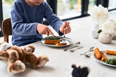 Набір дитячого столового приладдя ZWILLING Kinderbesteck-Set, 4-частинний, з кольоровими мотивами лицарів, для дітей від 3 років, нержавіюча сталь 18/10, сріблястий, упаковка без пластику