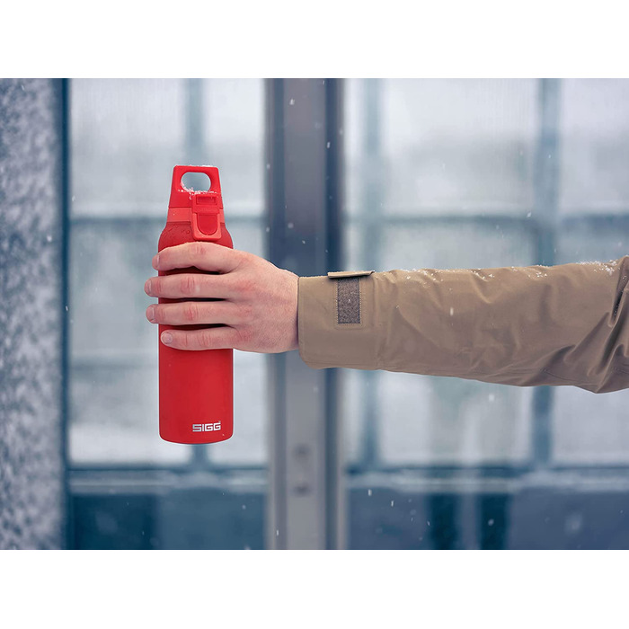 Термальна пляшка для пиття Sigg Hot & Cold ONE Light(0,55 л), що не містить шкідливих речовин і ізольована пляшка для пиття для походів, одноручна відкрита Термальна пляшка з нержавіючої сталі 18/8 (червоного кольору)