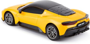 Радіокерований автомобіль Bugatti 1:24, офіційно ліцензований, жовтий Maserati. Модель на радіокеруванні з робочими фарами