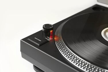 Програвач вінілу TechniSat TECHNIPLAYER LP 200 з USB, автоматичний, 33/45 об/хв, алюмінієвий диск, цифровізація, чорний, прямий привід