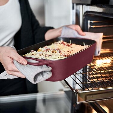 Форма для випічки Springlane з чавуну з кришкою 3L, емальована форма для хліба, пирогів та запіканок, міцна чавунна сковорода-жаровня 33,5 x 13 см, м'ятного кольору