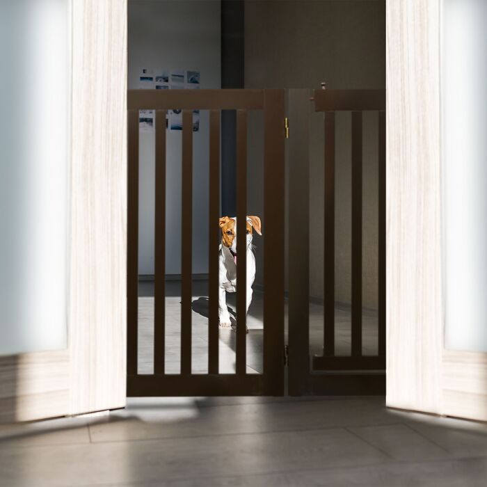 Захисний бар'єр Relaxdays коричневого кольору з дверцятами, 4 секції