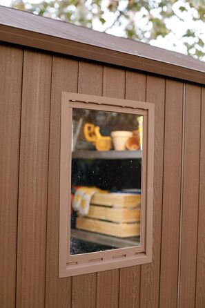 Садовий будиночок KETER Darwin 2,8 м² коричневий (6x6) з Evotech пластику, з дверима та вентиляцією, 25x184x205 см