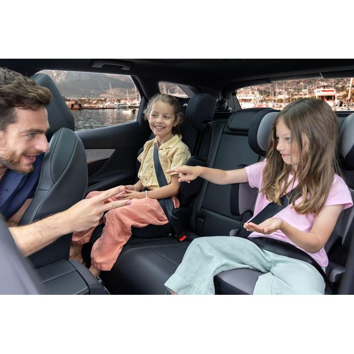 Автокрісло Bebeconfort Disney Hera i-Fix 100-150 см (3.5-12 років) Miss Minnie Graphite - легке, з регульованим підголівником