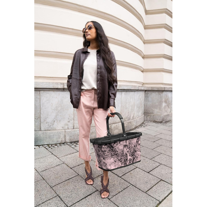 Сумка-шопер Reisenthel Carrybag з великим об'ємом та внутрішньою кишенею – елегантний та водовідштовхуючий дизайн (Jacquard Rose, Single)