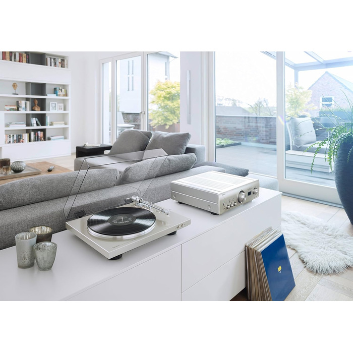 Denon DP-300 F повністю автоматичний програвач вінілових платівок з ремінним приводом, вбудованим фонокоректором, сріблястий
